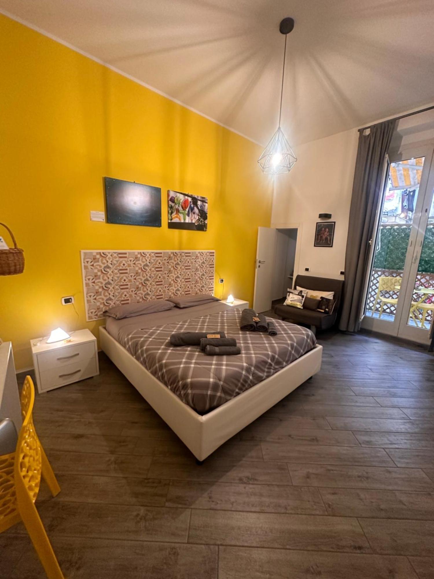 B&B Cosmoneapolitan Luaran gambar