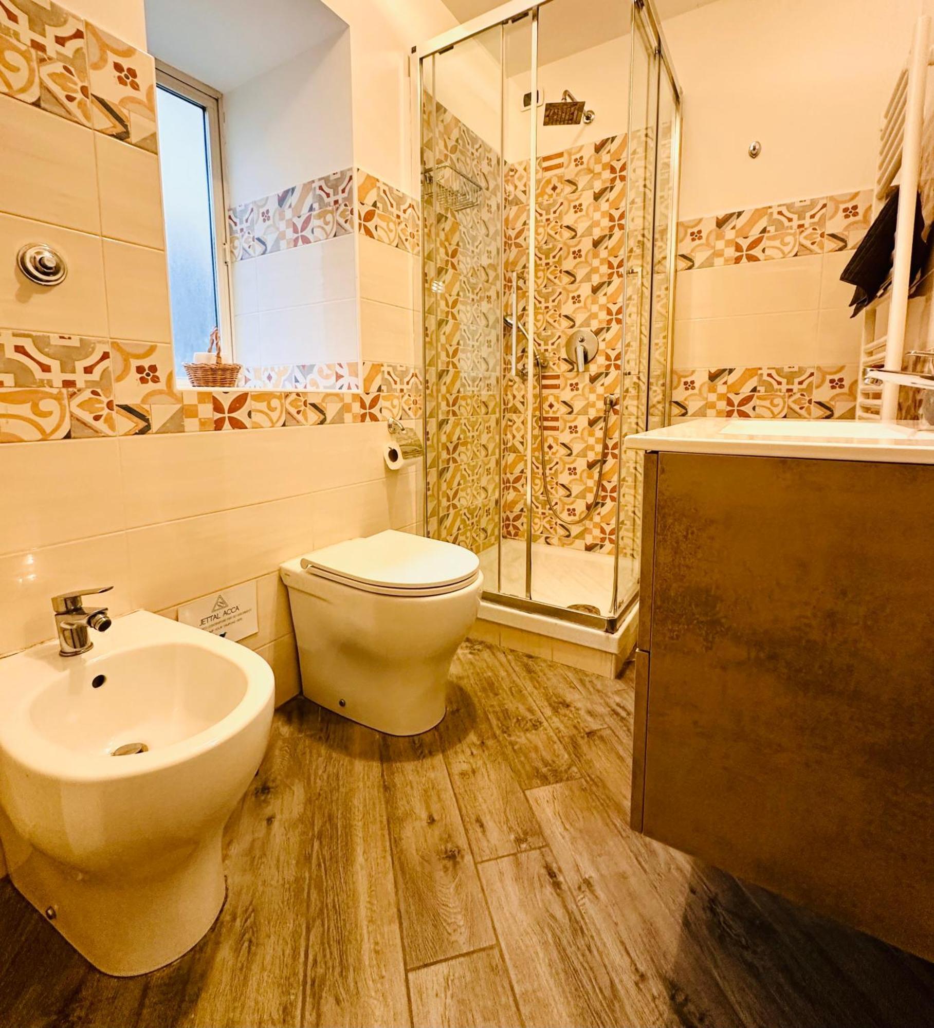 B&B Cosmoneapolitan Luaran gambar