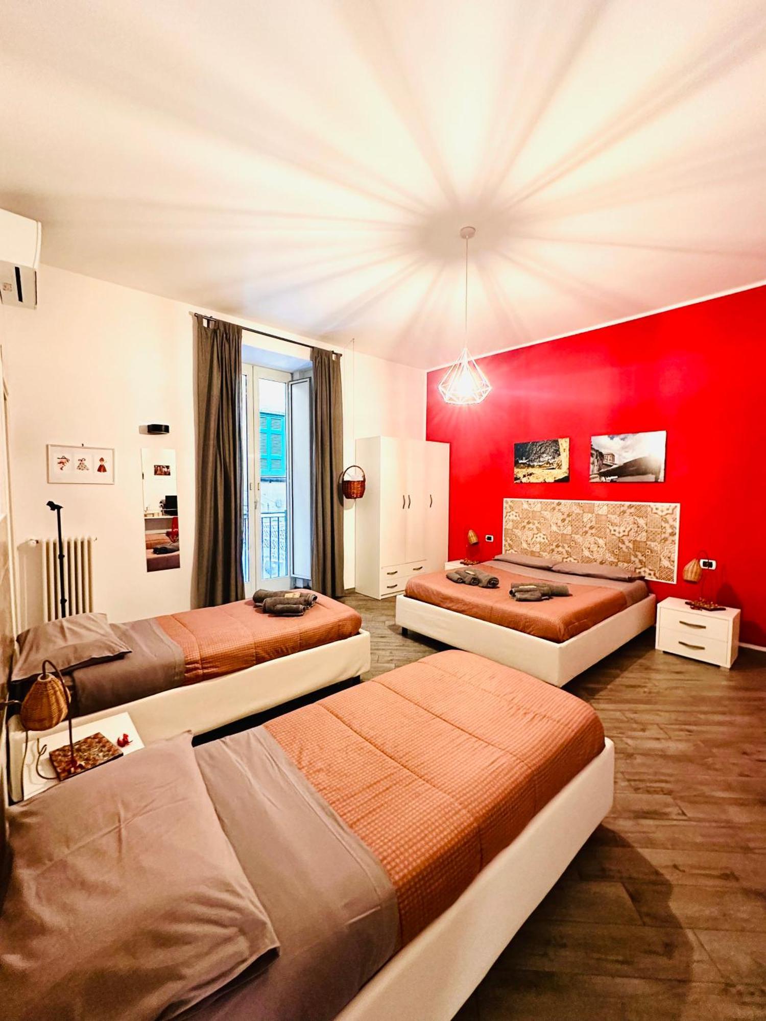 B&B Cosmoneapolitan Luaran gambar